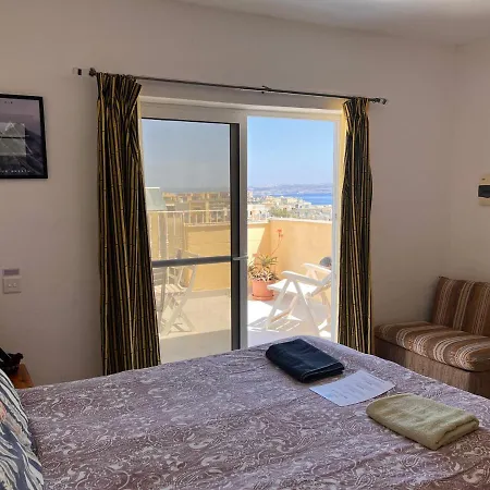 ゲストハウス Nations