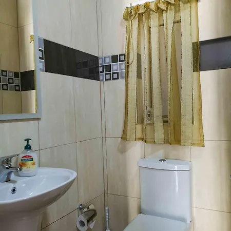 ゲストハウス Nations 5*