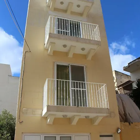 Casa de hóspedes Nations 3*