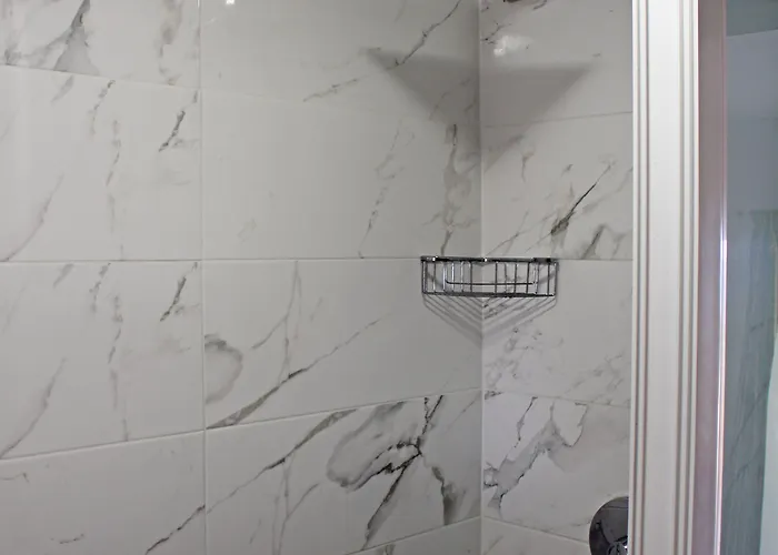 Πανσιόν Nations Għajnsielem