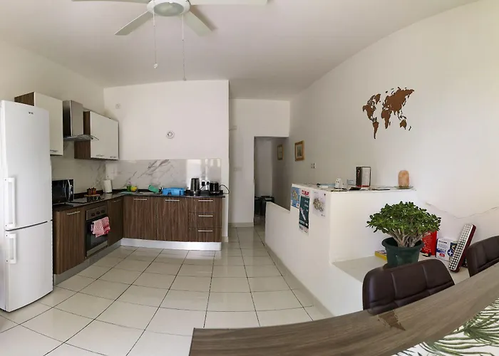 Guest house Nations 5*